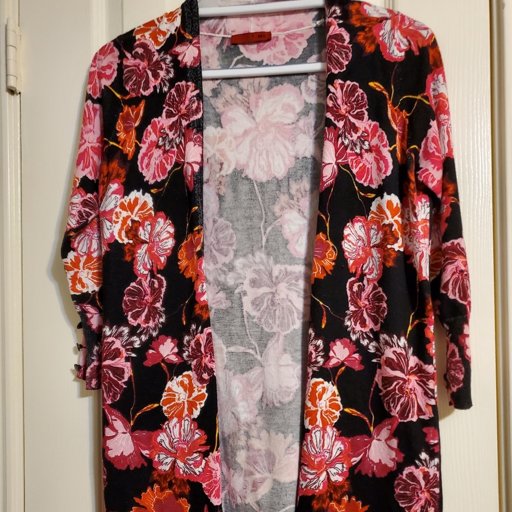 "Red" lightweight floral sweater